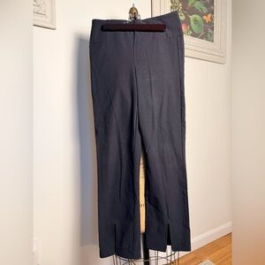 Athleta women’s black pants with back zipper slits on fronts of ankles size 6